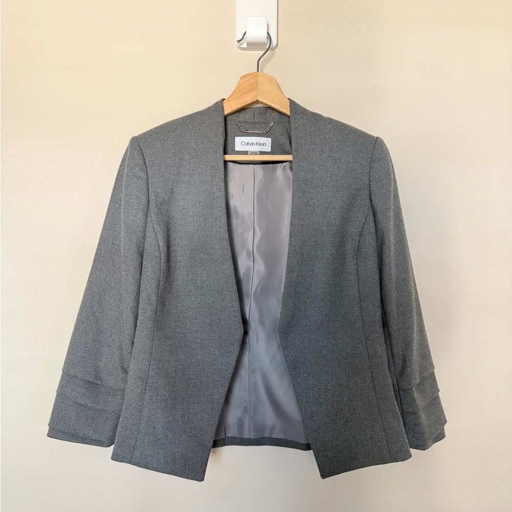 Calvin Klein Women's Elegant Gray Blazer